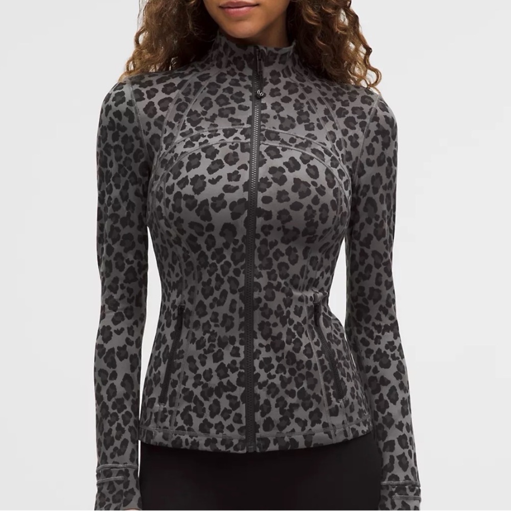 lululemon athletica Black Athletic Jacket with Subtle Pattern